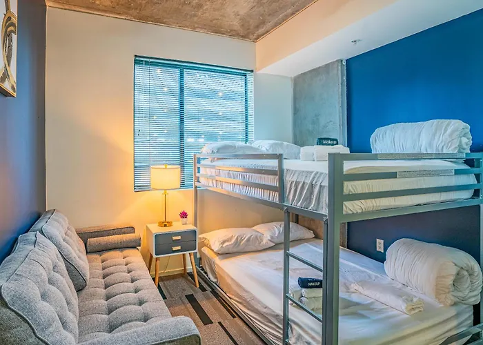 Apartment Charming 2bd - Downtown - Gym, Pool, Parking Phoenix