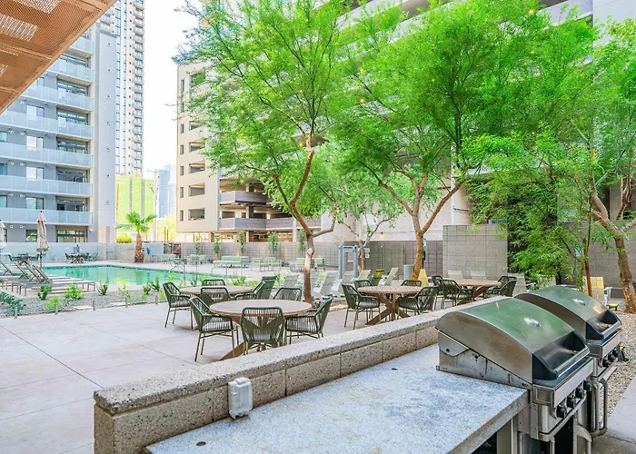 Apartment Charming 2bd - Downtown - Gym, Pool, Parking Phoenix